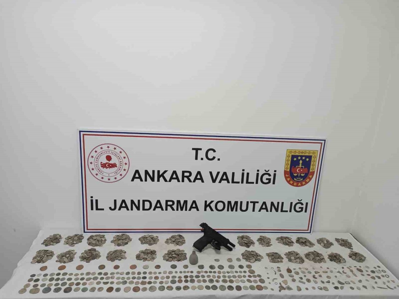 Başkentte 8 milyon lira değerinde tarihi eser ele geçirildi