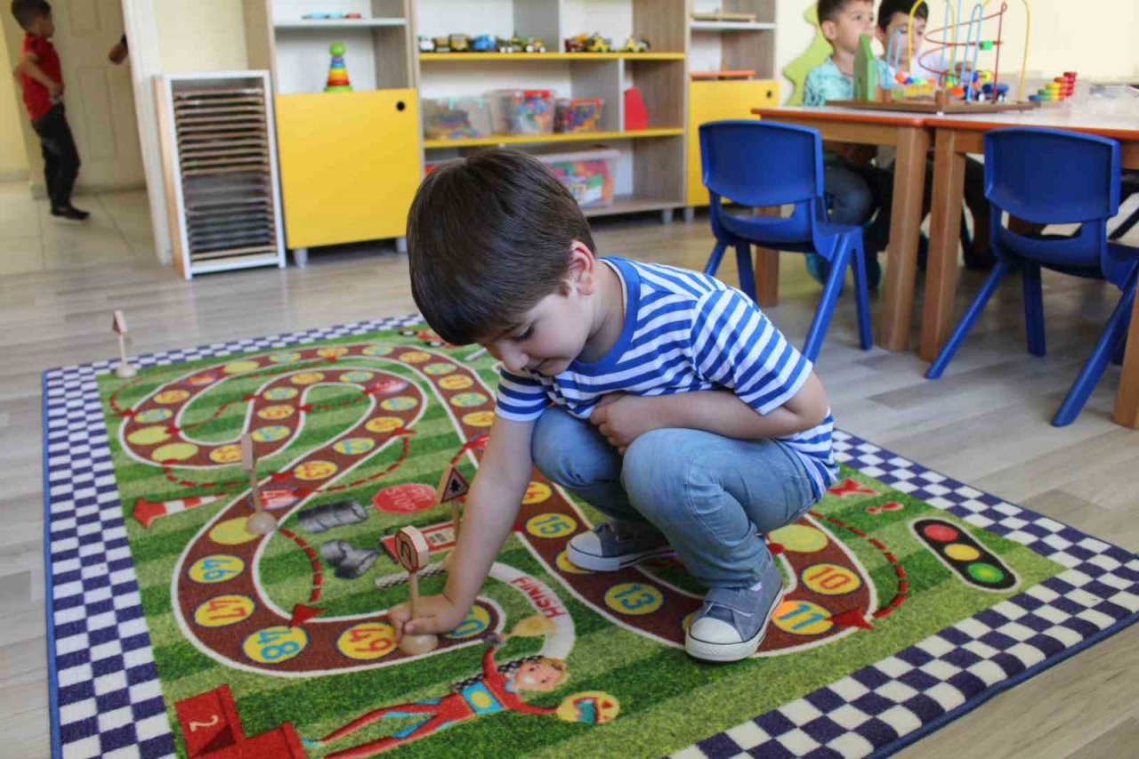 Finike Çocuk Kreşi ve Gündüz Bakımevi açıldı