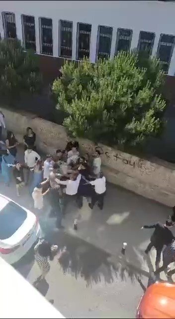 Ataşehir’de düğünde başlayan başlayan kavga sokağa taştı, ortalık savaş alanına döndü