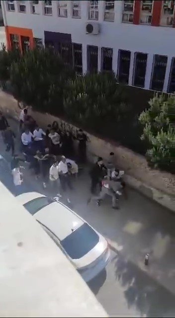 Ataşehir’de düğünde başlayan başlayan kavga sokağa taştı, ortalık savaş alanına döndü