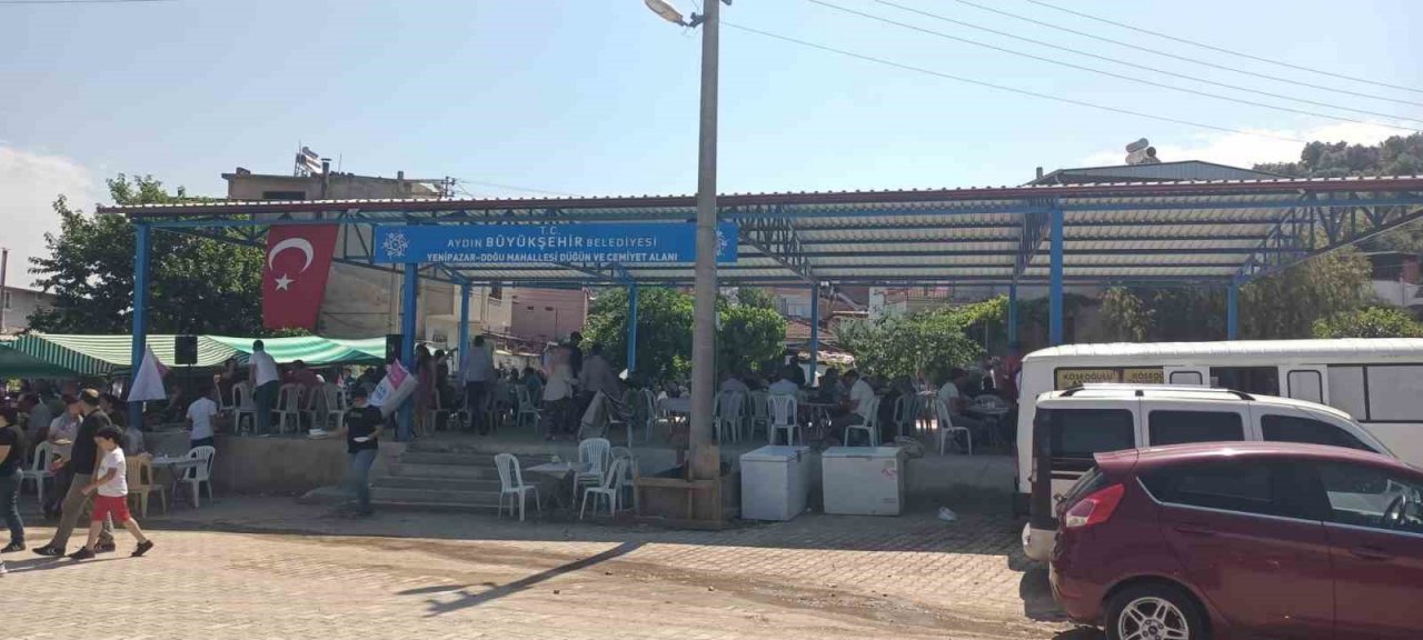 Aydın Büyükşehir Belediyesi Yenipazar’da cemiyet alanı açtı