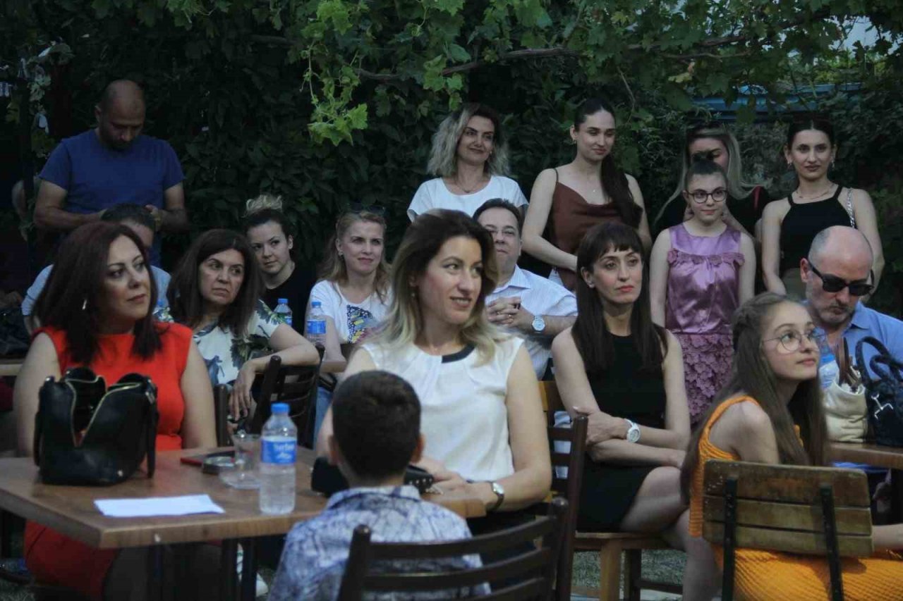 Öğretim üyesi Akdağ’ın ‘Sihir’ adlı filminin galası yapıldı