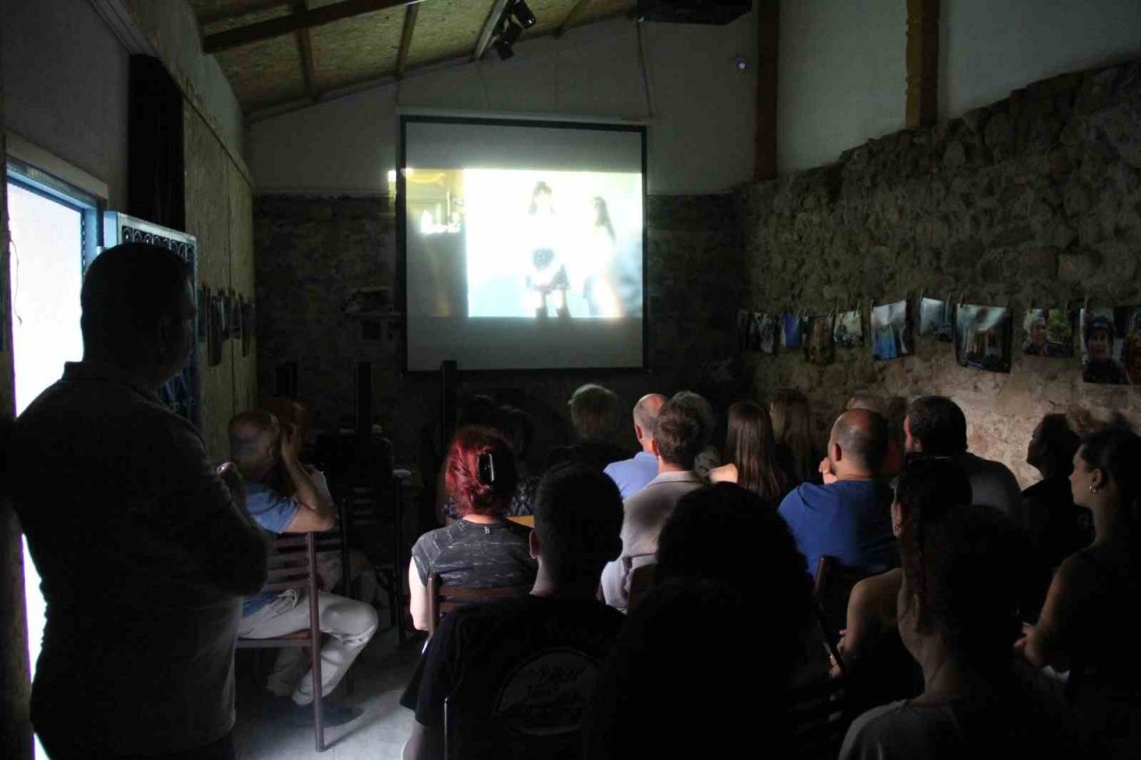 Öğretim üyesi Akdağ’ın ‘Sihir’ adlı filminin galası yapıldı