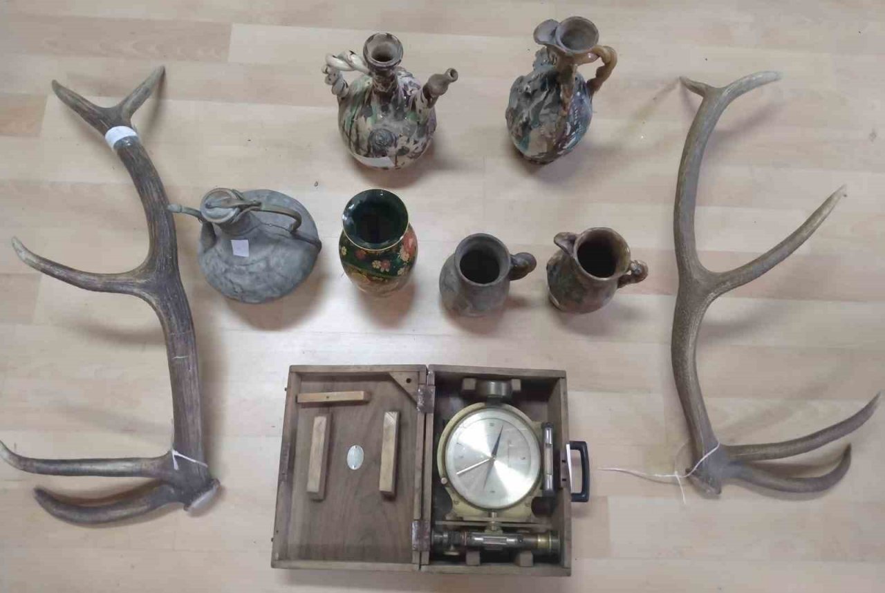 Tarihi eser operasyonunda ele geçirilenler polisi bile şaşırttı