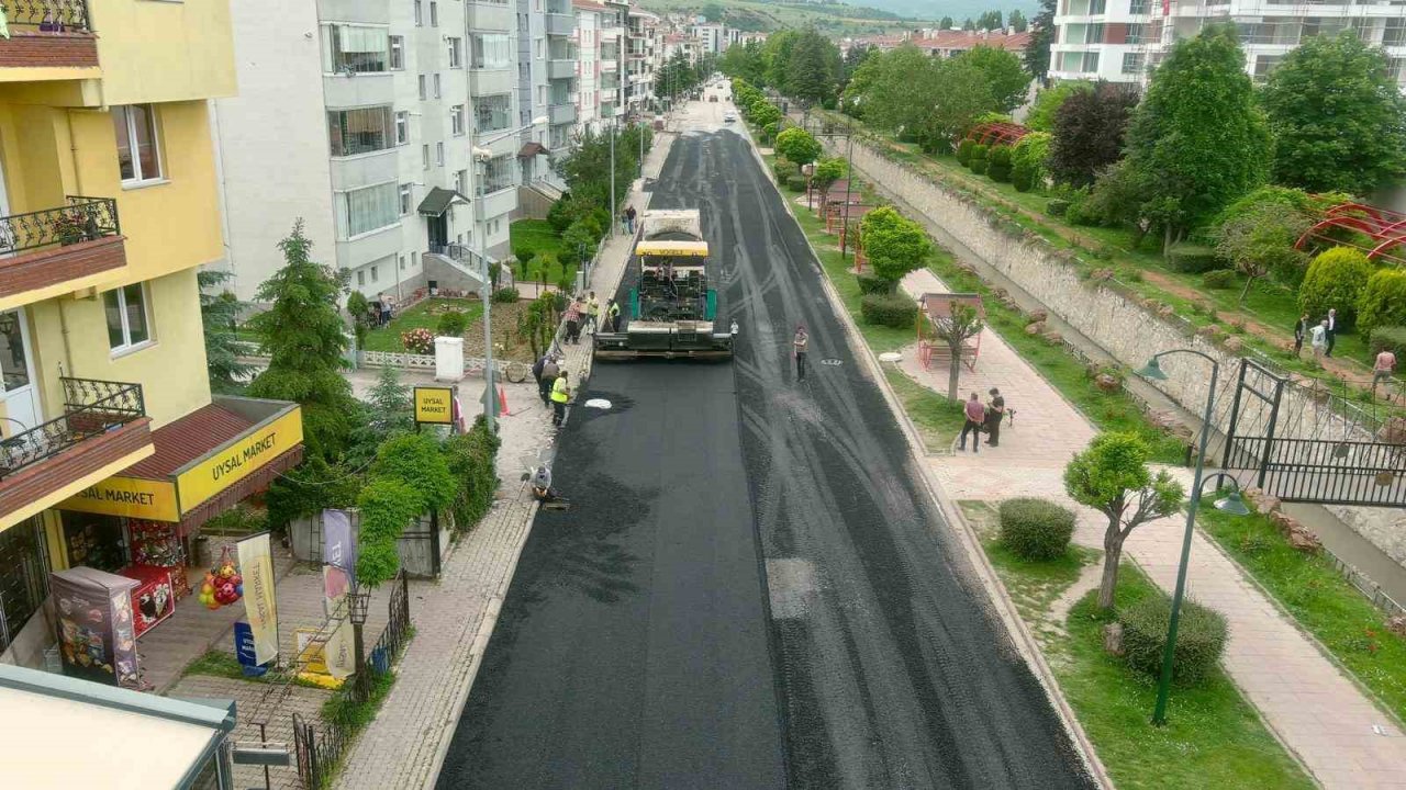 Başkan Bakkalcıoğlu kanal boyunda incelemelerde bulundu