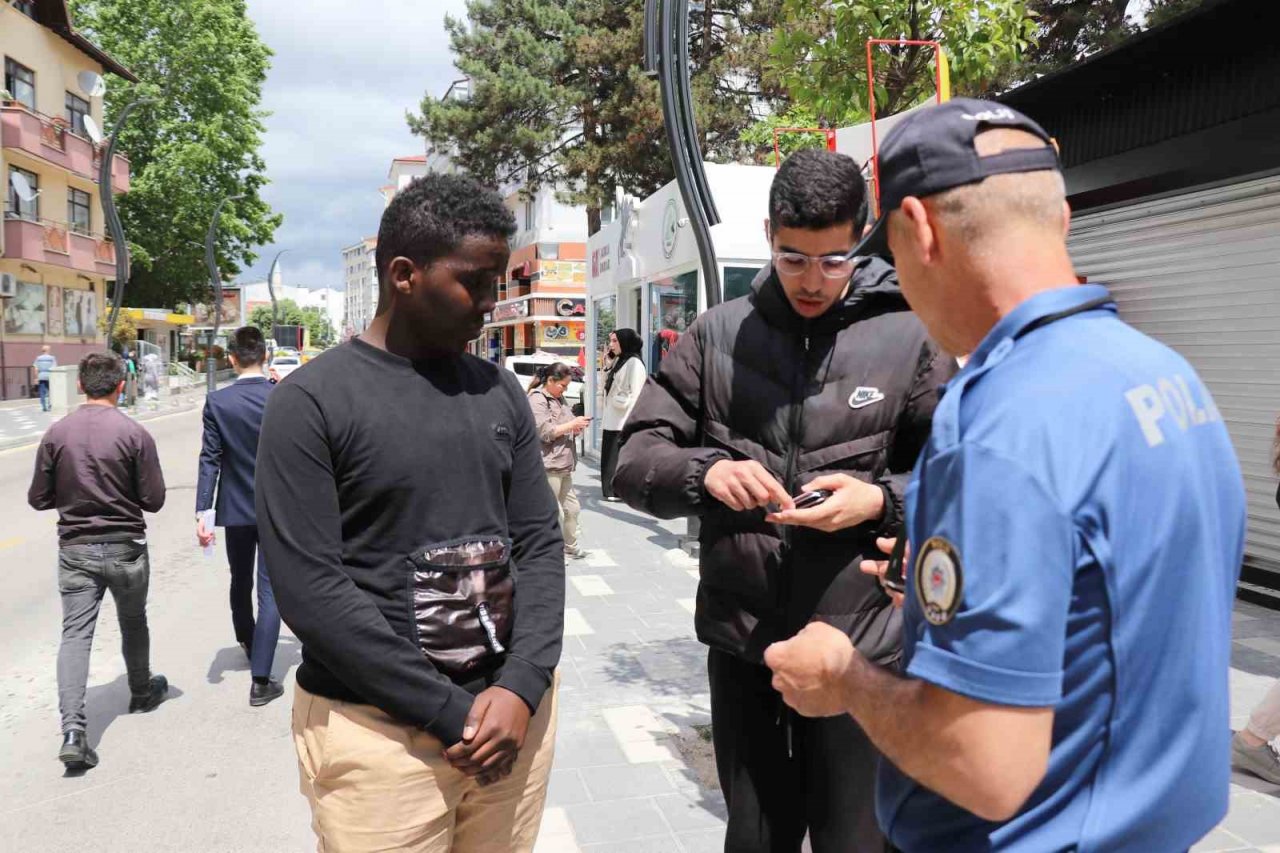 Bolu düzensiz göçmenlere yönelik uygulama yapıldı