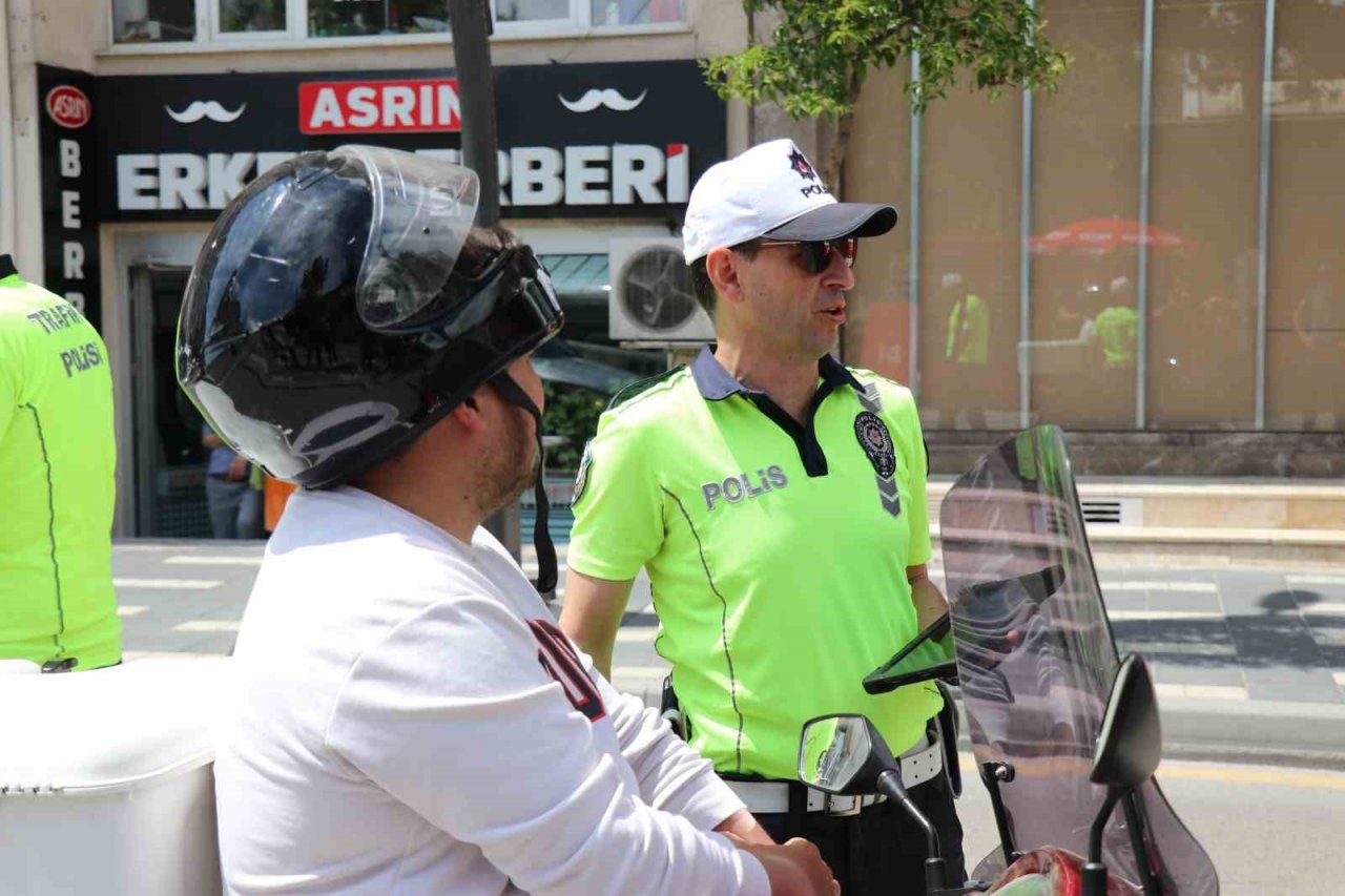 Bolu düzensiz göçmenlere yönelik uygulama yapıldı