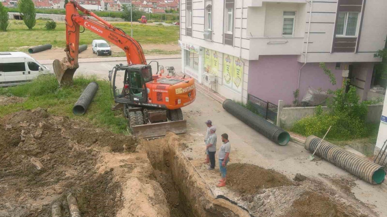 Bozüyük’te alt yapı çalışmaları devam ediyor