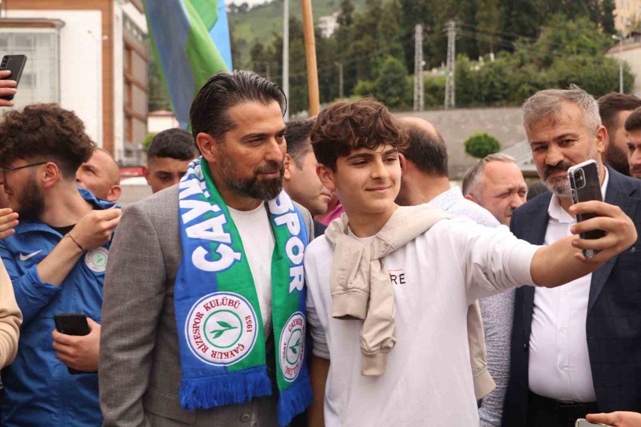 Çaykur Rizespor, İlhan Palut ile 1 yıllık sözleşme imzaladı