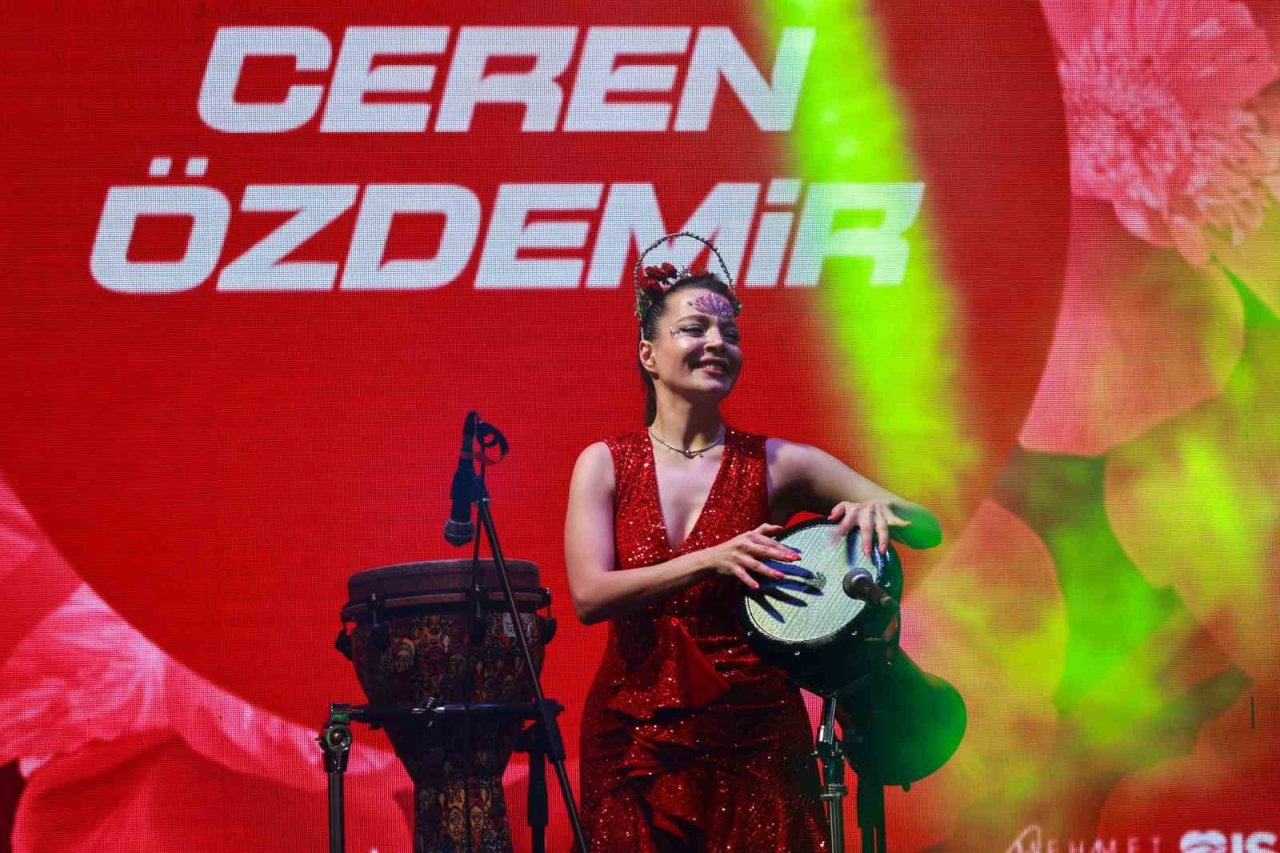 ModaFest’te Ceren Özdemir rüzgarı esti
