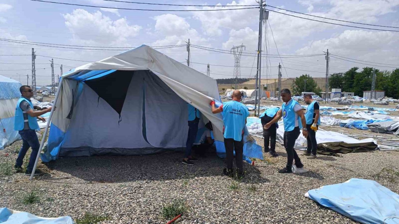 DÜ arama kurtarma ekibi çalışmalarını sürdürüyor