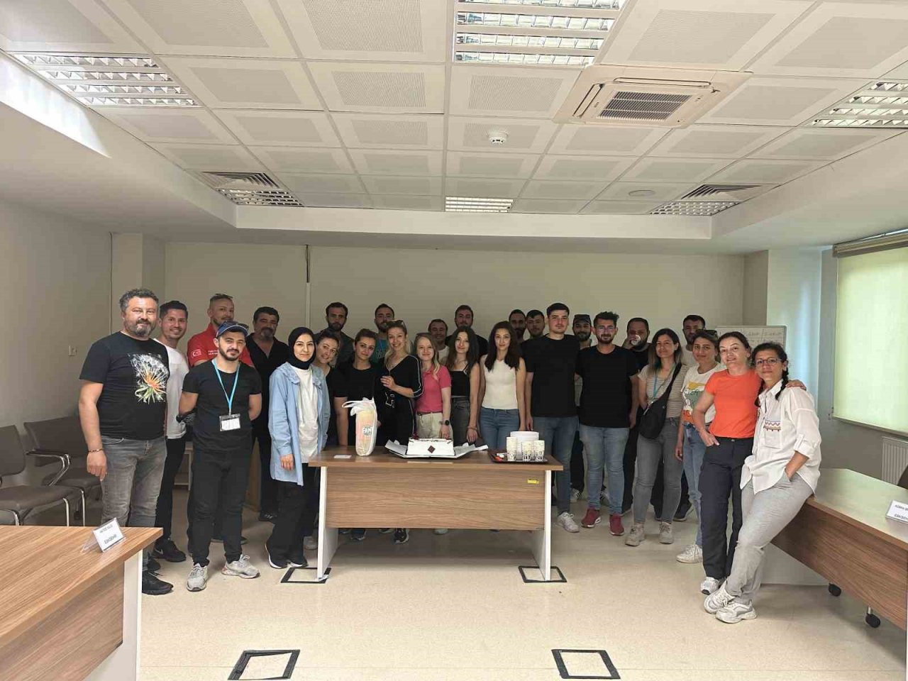 Ambulans sürücülerine ambulans sürüş teknikleri eğitimi verildi