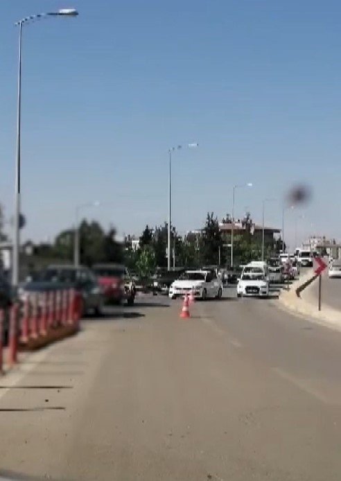 Gaziantep’te şerit ihlali yapan 17 sürücüye ceza