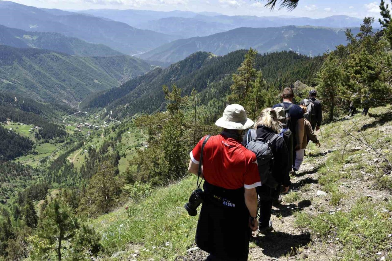 Gümüşhaneli dağcılar yılın ilk kampını Büyükyayla’da gerçekleştirdi