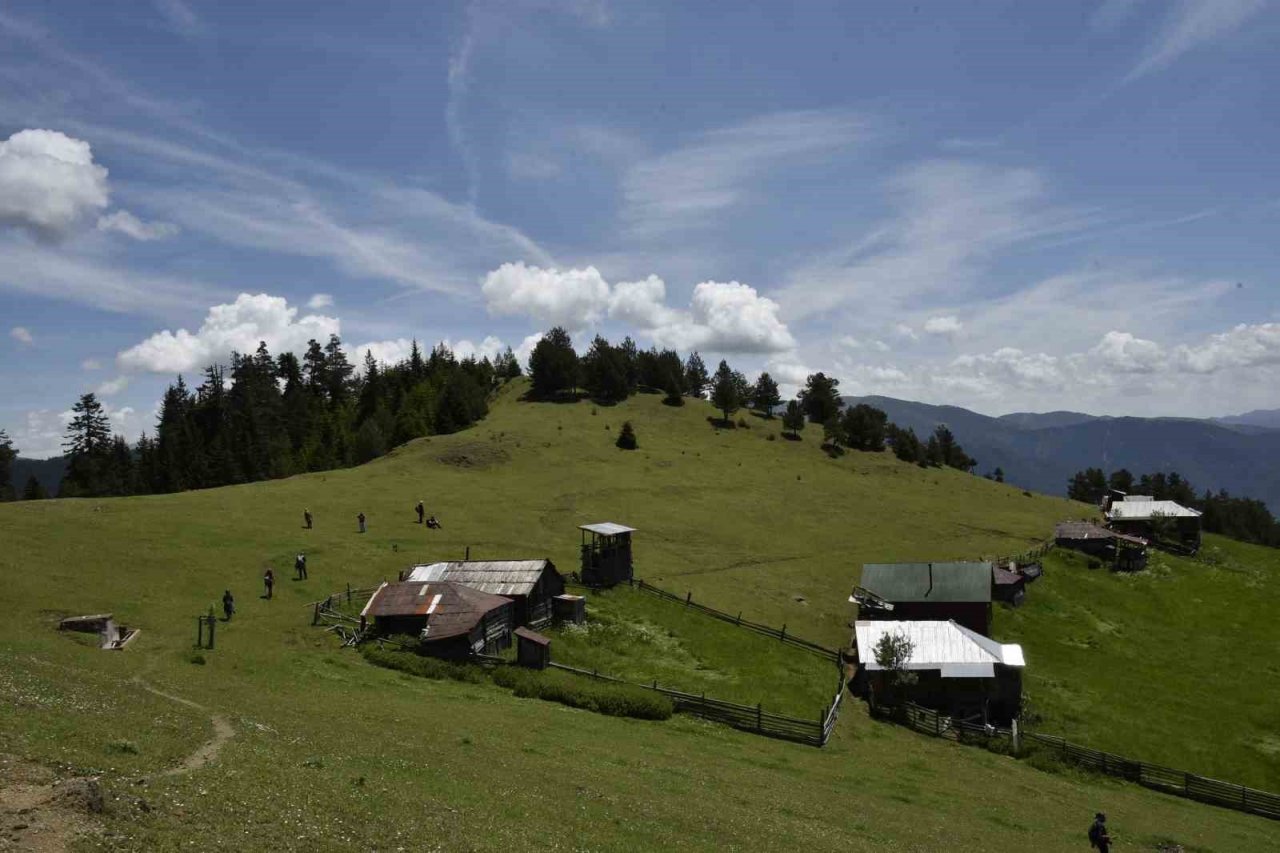Gümüşhaneli dağcılar yılın ilk kampını Büyükyayla’da gerçekleştirdi