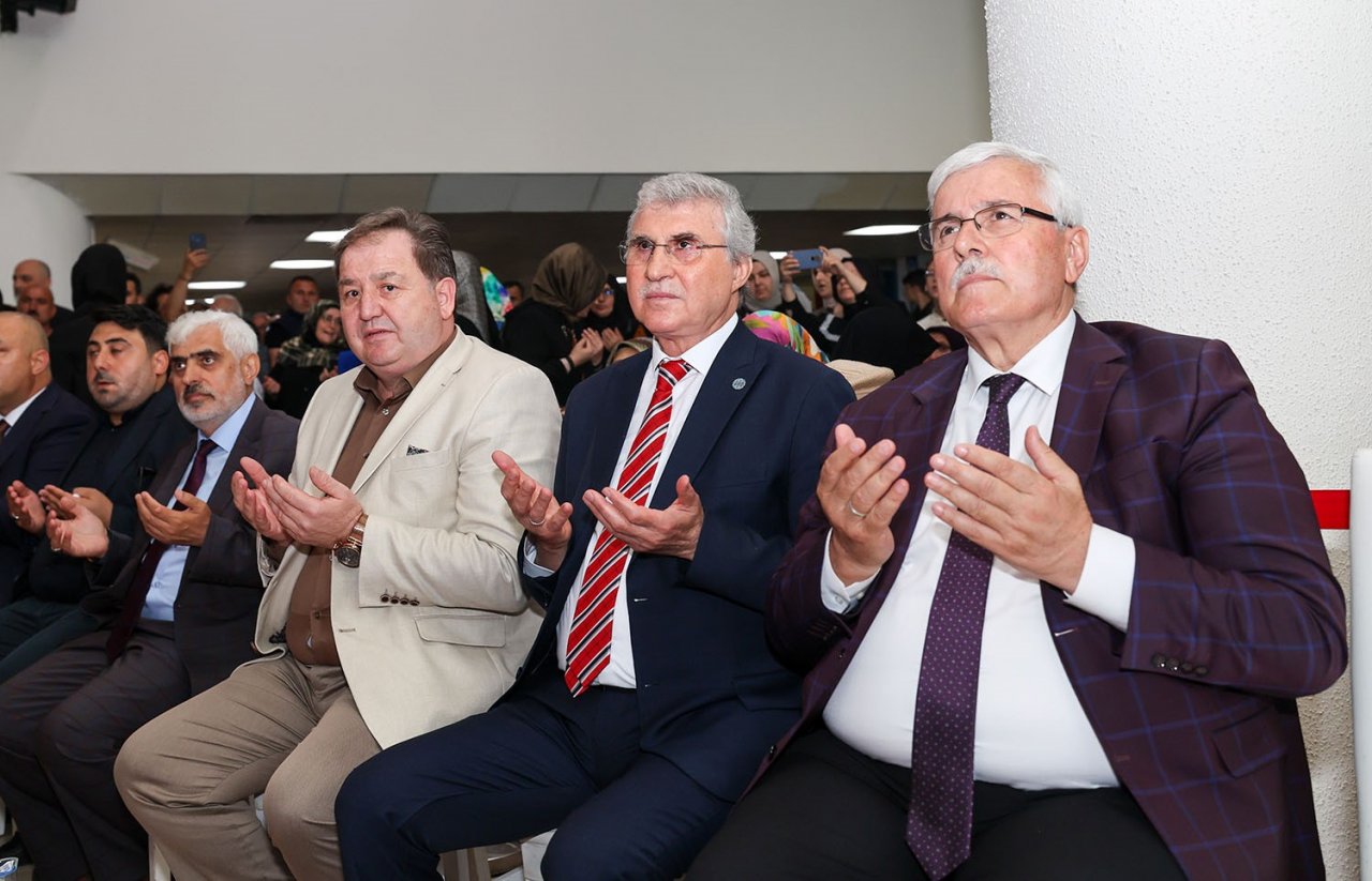 Hacı adayları kutsal topraklara uğurlandı