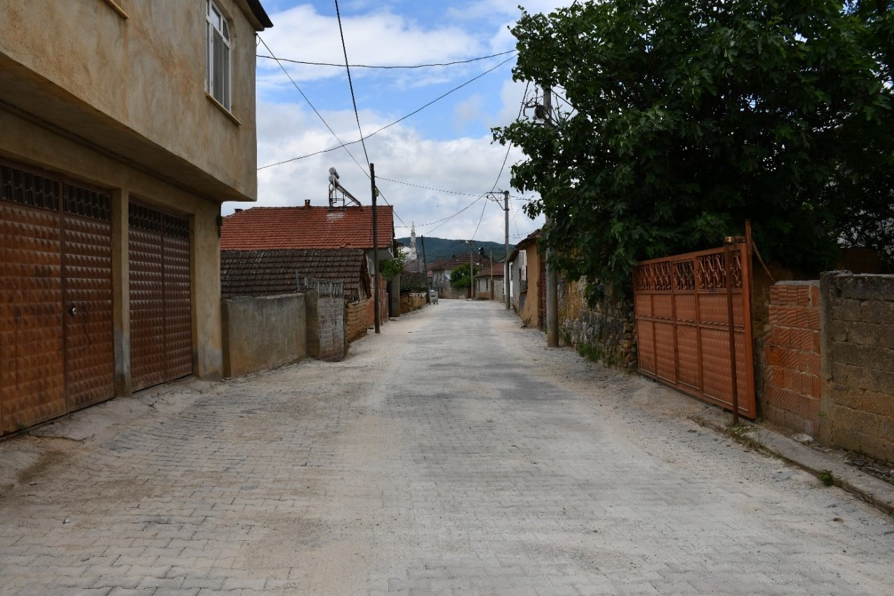 İznik parke taşlarla güzelleşiyor