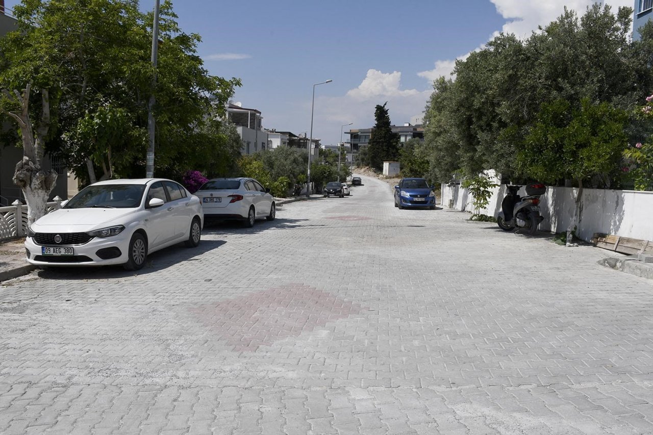 Kadınlar Denizi’nde yol yapım çalışmaları sürüyor