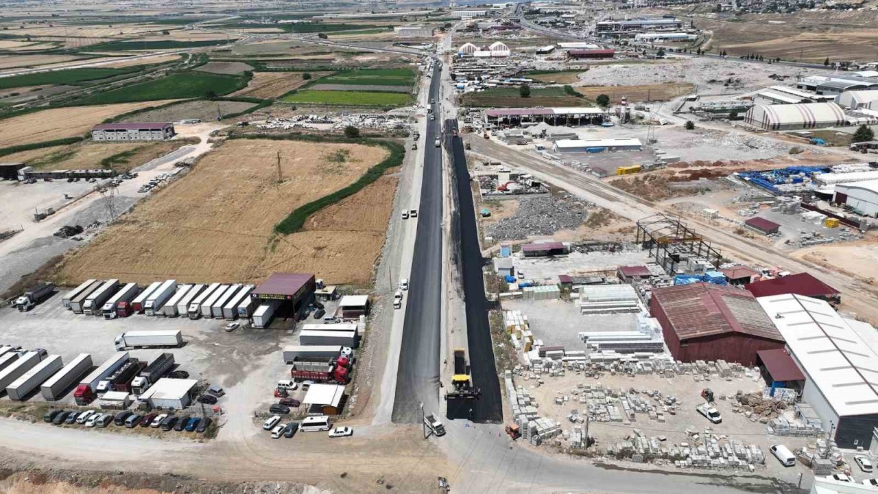 Kahramanmaraş’ta yol onarım çalışmaları