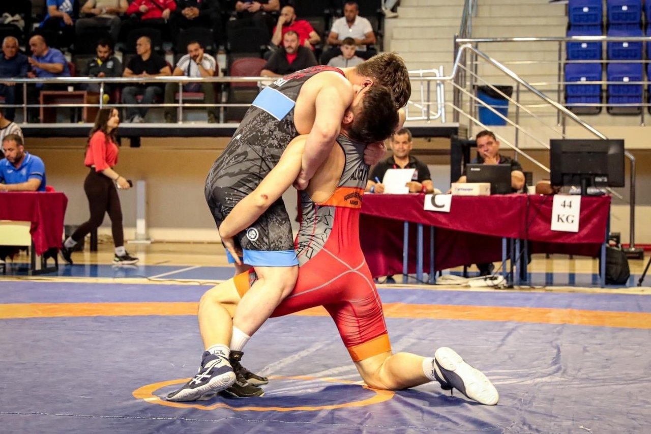 Yaşar Doğu’nun torunları Avrupa yolunda