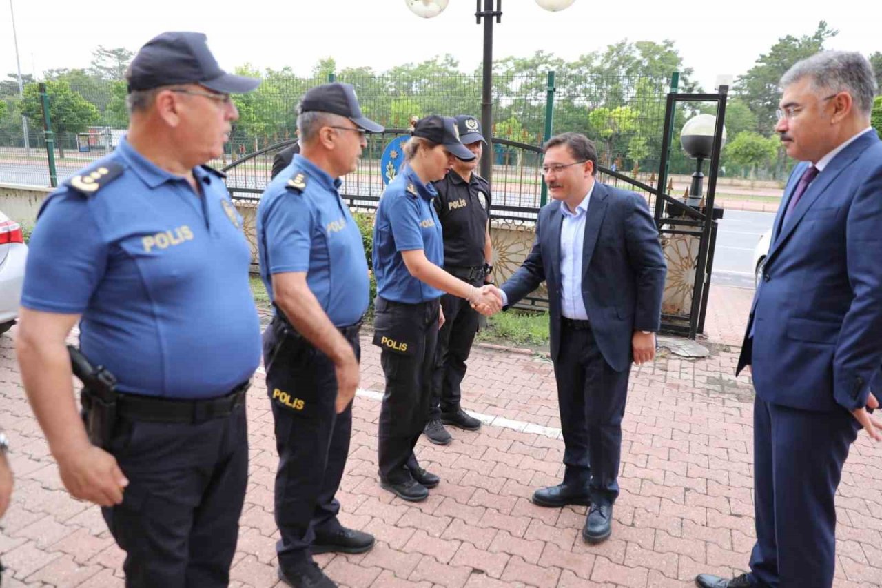 Vali Çiçek’ten İl Emniyet Müdürlüğü’ne ziyaret