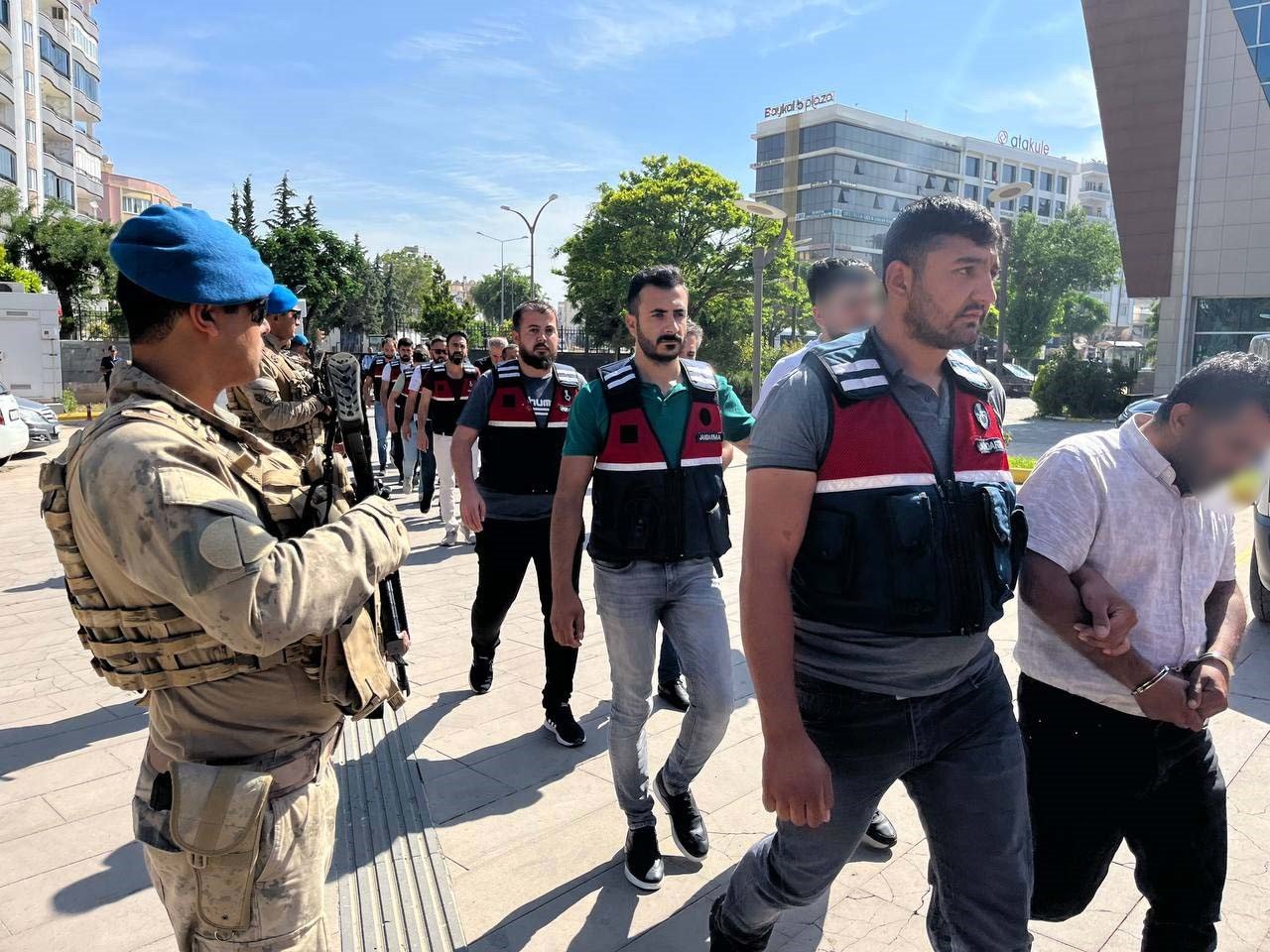 Çobanbey Sınır Kapısı’nda rüşvet operasyonu: 4 tutuklama