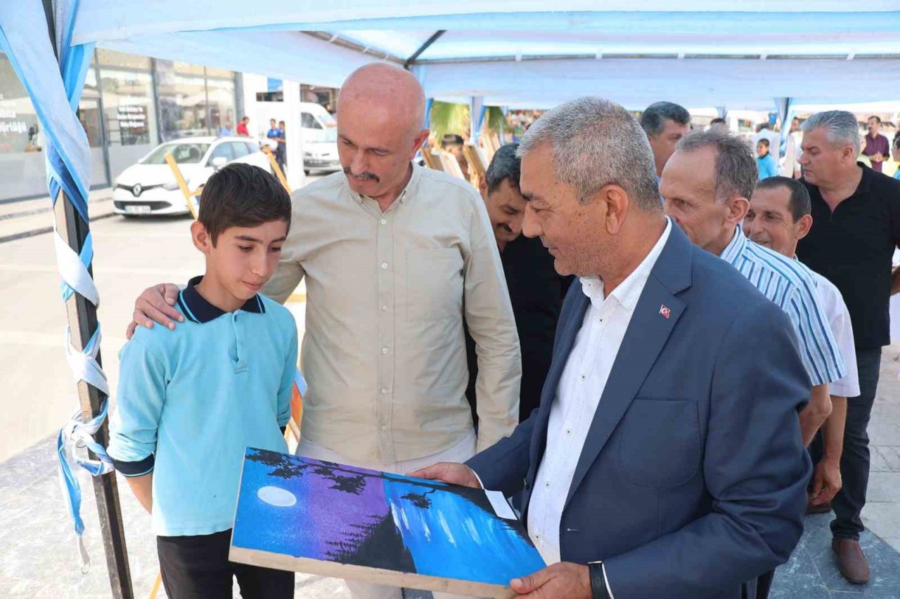 Atıkları sanata dönüştürdüler