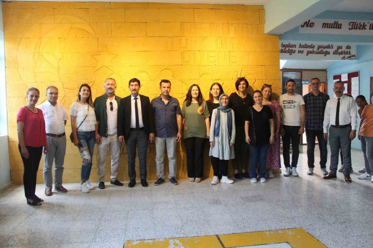 Köyceğiz Döğüşbelen Ortaokulu’nda sergi açılışı yapıldı