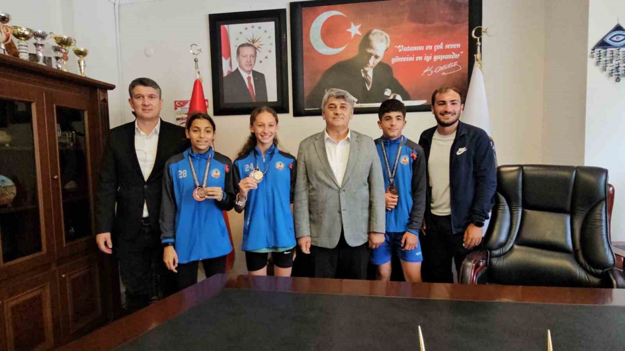 Kuyucaklı sporcular madalyaya doymuyor