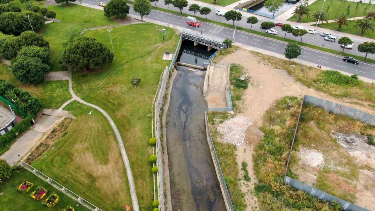 Dragos Deresi de Haliç gibi kokuyor