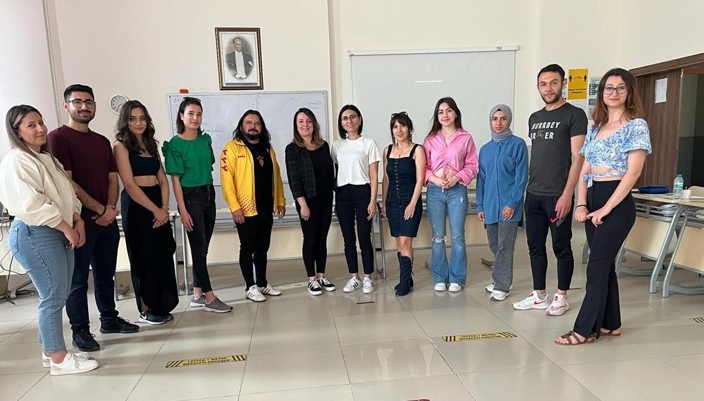 NEVÜ ev sahipliğinde ‘İş Kulübü’ eğitimi verildi