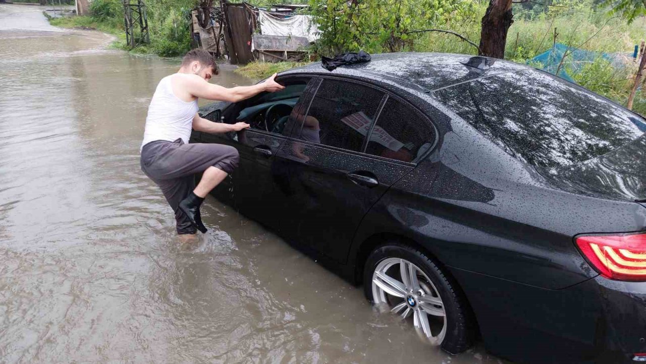 Samsun’u yine sel vurdu