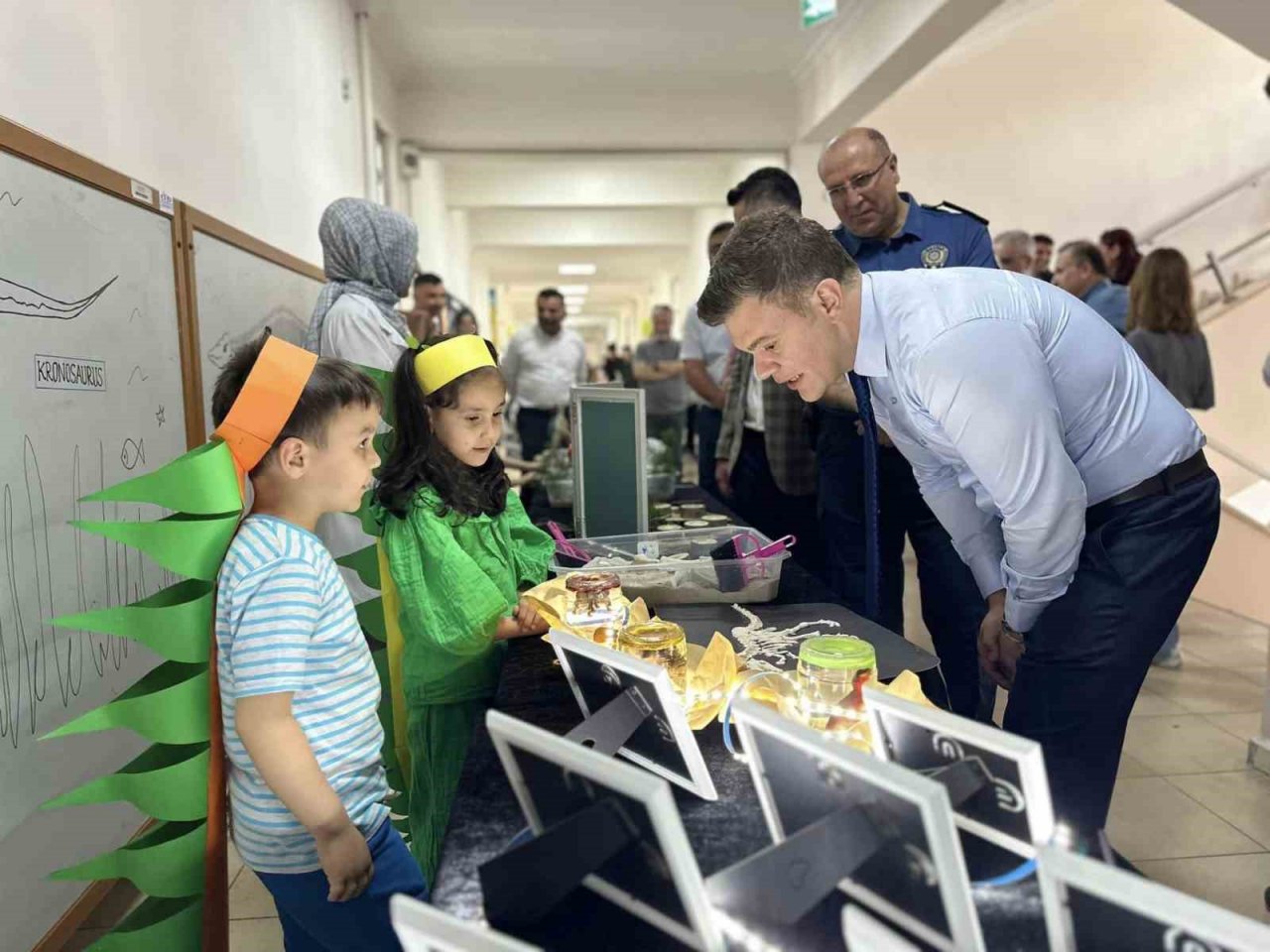 Simav’da Bilim Teknoloji ve Görsel Sanatlar sergisi