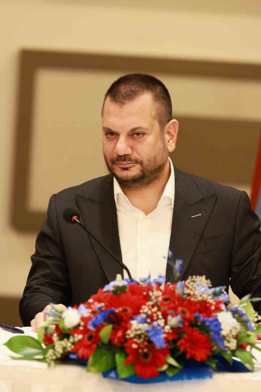 Ertuğrul Doğan: "Bütün zorluklara rağmen sahada dimdik mücadele eden bir takım olacak"