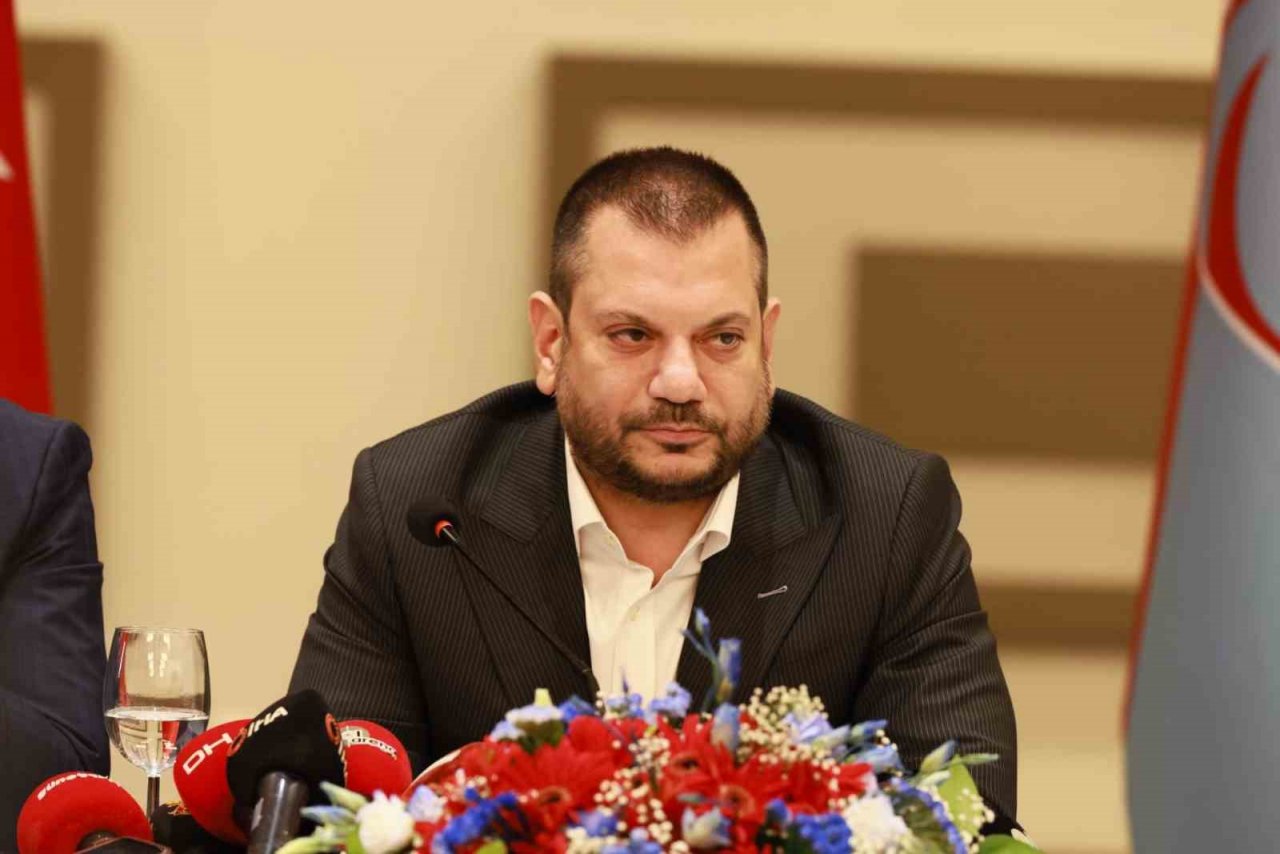 Ertuğrul Doğan: "Bütün zorluklara rağmen sahada dimdik mücadele eden bir takım olacak"