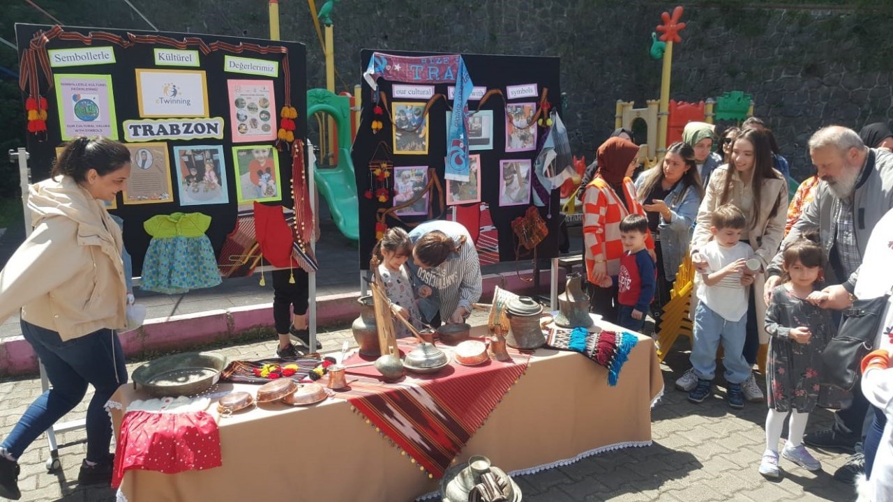 Çukurçayır Anaokulu e-twining proje sergisine ilgi