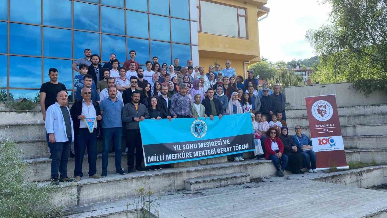 Millî Mefkûre Mektebi mezuniyet töreni yapıldı