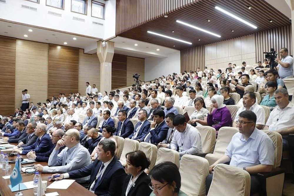 Rektör Erdal, Türk Üniversiteler Birliği Rektörler Toplantısı’na katıldı