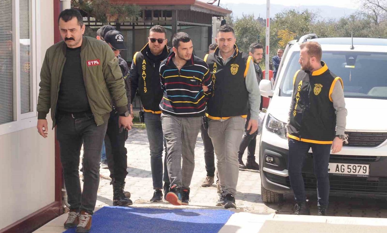 Kız meselesi yüzünden arkadaşını boğazını keserek öldürmüştü, müebbet hapsi istendi