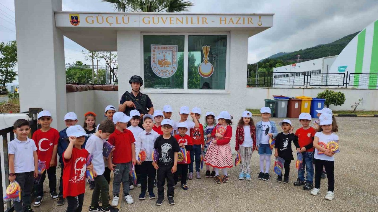 Esenköy’de minikler jandarmayı yakından tanıdı