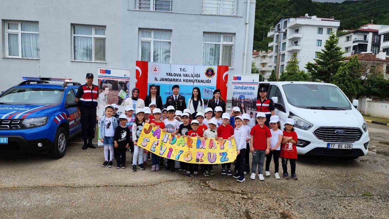 Esenköy’de minikler jandarmayı yakından tanıdı