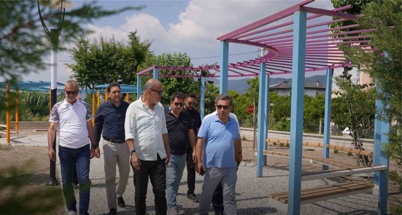 Başkan Uzundemir, yenilenen parkta inceleme yaptı