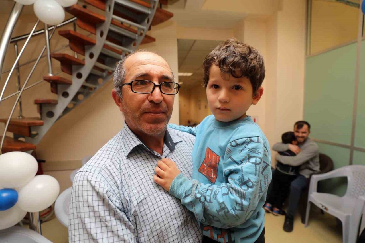 Yenimahalle’nin minikleri sünnet oldu