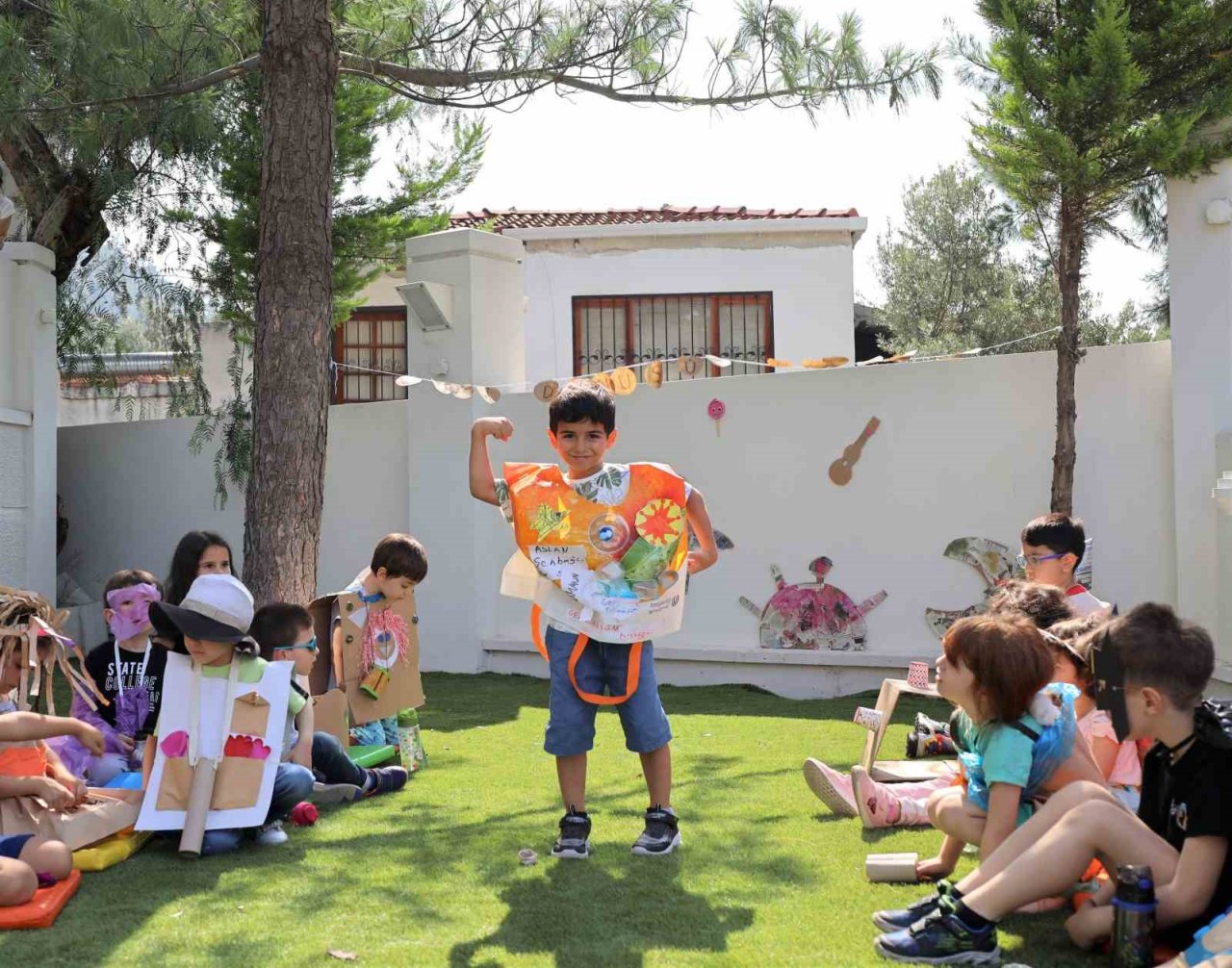 Çocuklardan ‘çevreci’ defile