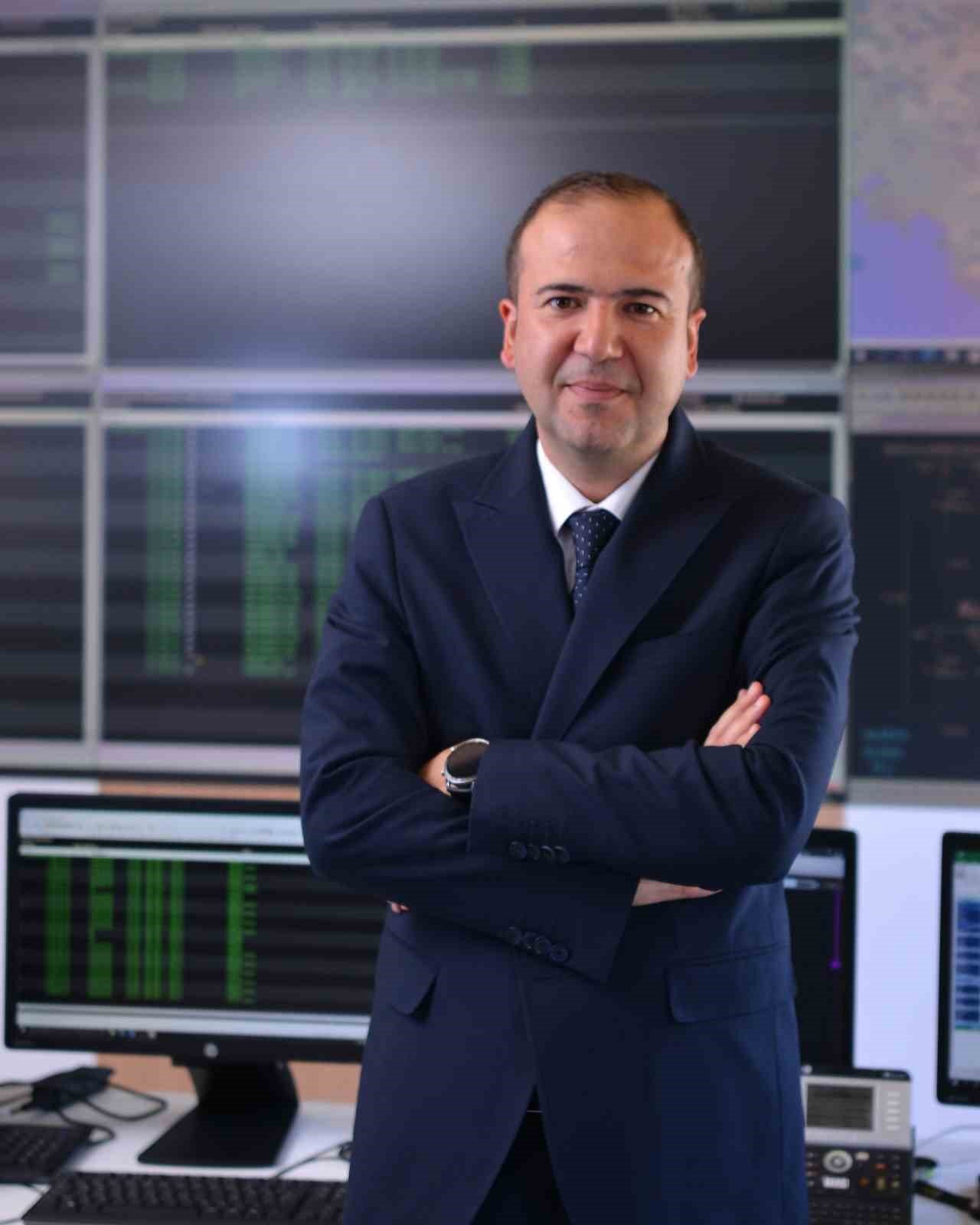 Yüksek gerilim dalı öğrencileri saha eğitimleriyle sektöre hazırlanıyor