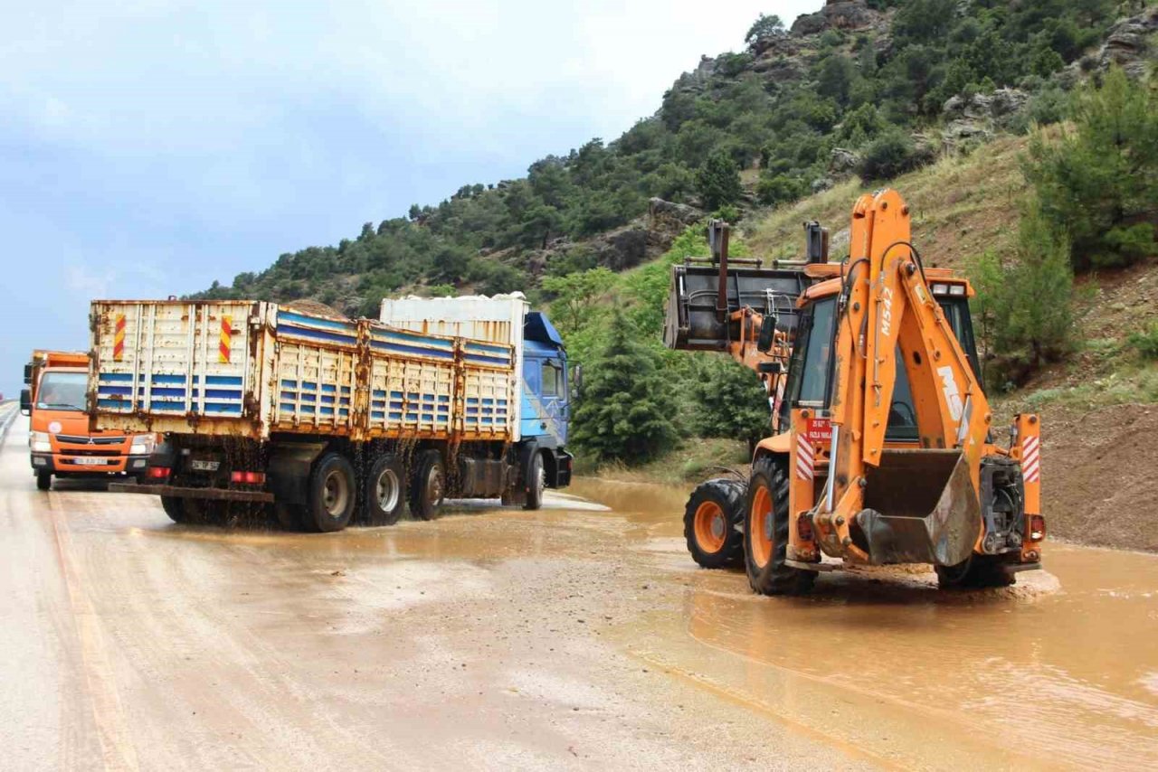 Heyelan felaketinin yaşandığı bölge dron ile görüntülendi