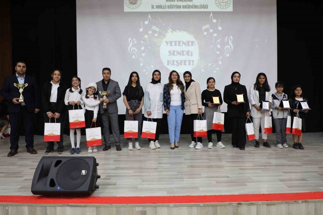 “Okuyan Şehir Ağrı” projesi ödül töreni