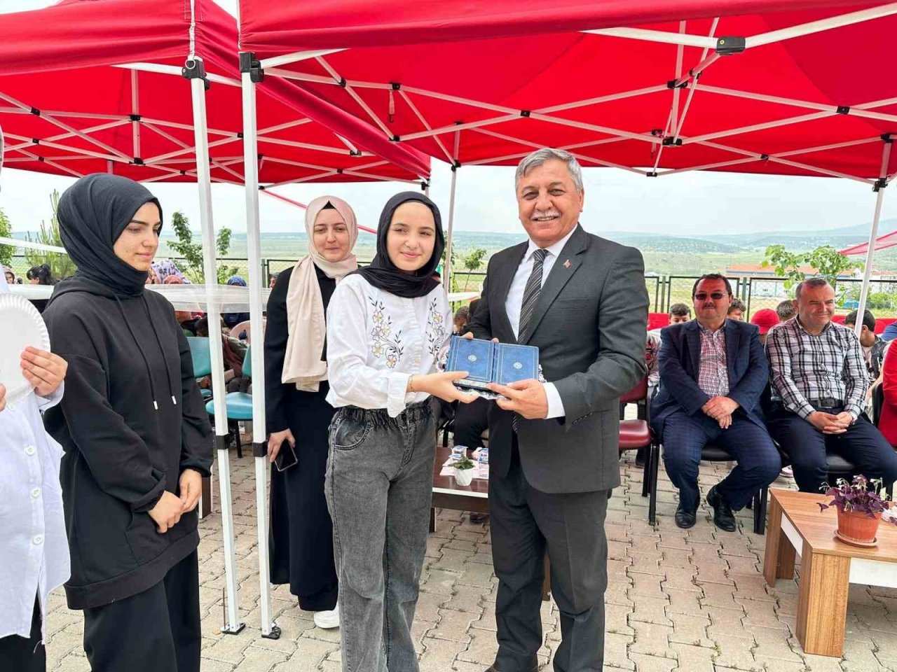 Altıntaş’ta imam hatip şenliği