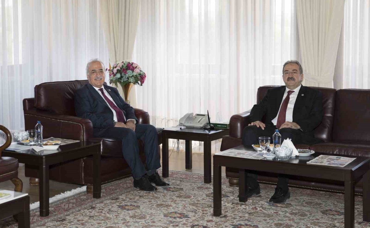 Anayasa Mahkemesi Üyesi Akyel, Rektör Çomaklı’nın misafiri oldu