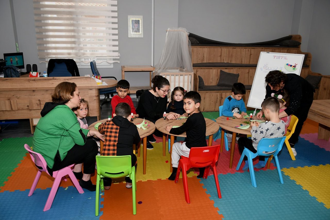 ‘Anne Baba Çocuk Eğitim Merkezi’ ebeveyn ve çocukların gözdesi oldu